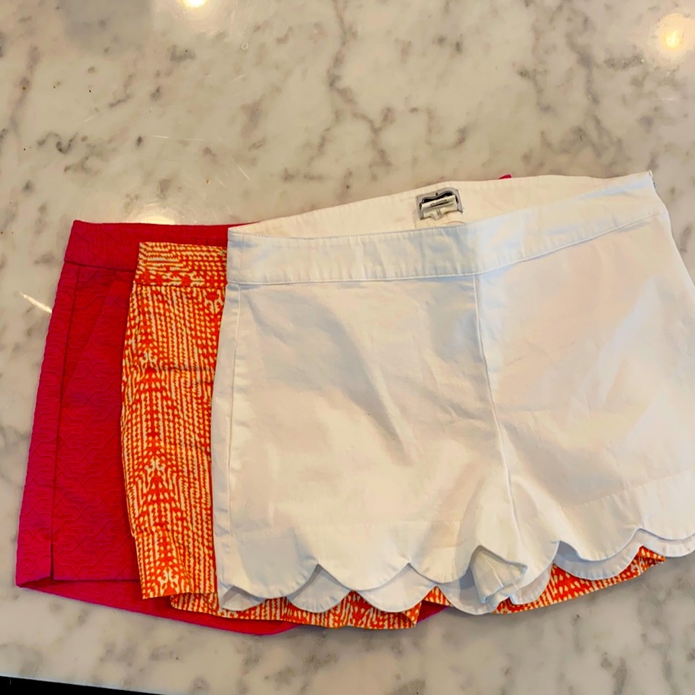 Three women’s shorts - size 6 ( M)